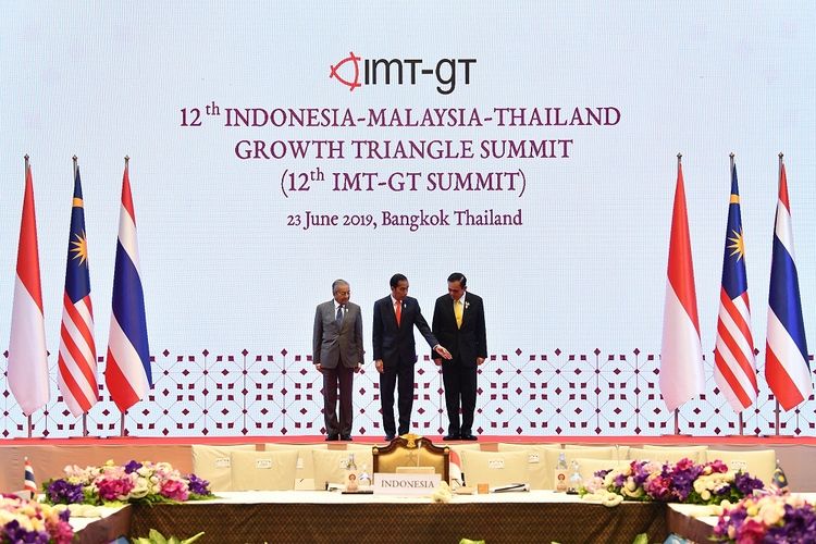 Jokowi Dorong 3 Fokus Kerja Sama RI, Malaysia, dan Thailand